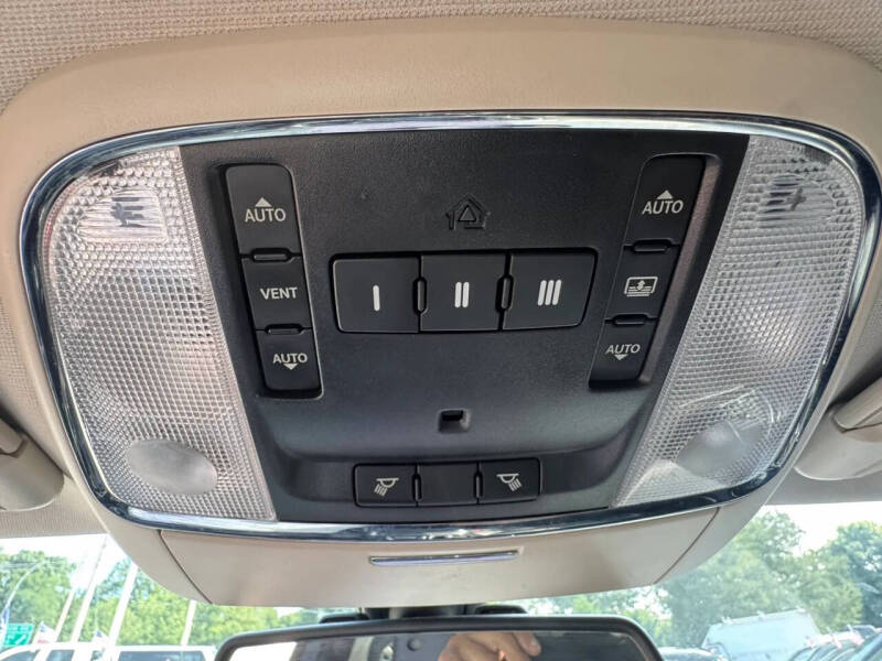 2016 Chrysler 300 C
