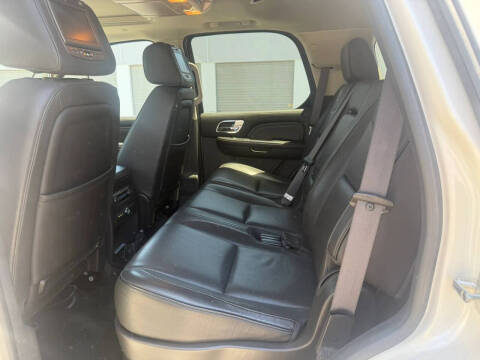 2015 Cadillac Escalade Luxury