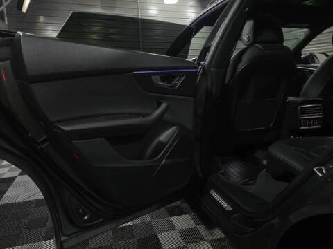 2019 Audi Q8 quattro Prestige 55 TFSI