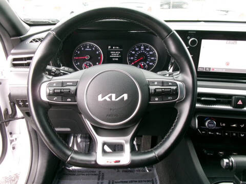 2022 Kia K5