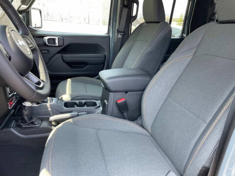 2025 Jeep Gladiator Willys