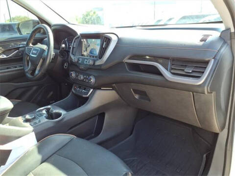 2023 GMC Terrain AT4