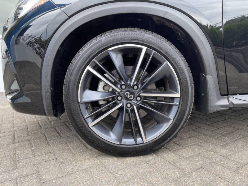 2025 Infiniti QX55 Essential