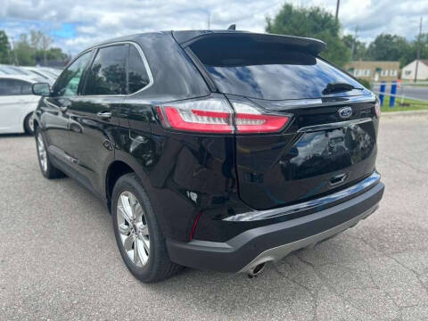 2023 Ford Edge Titanium