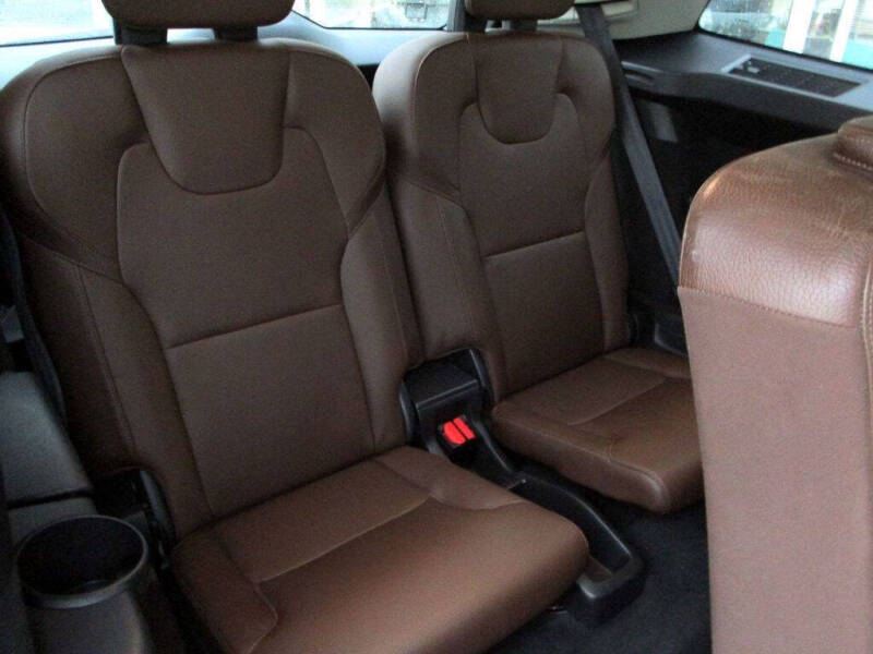 2019 Volvo XC90 T6 Momentum