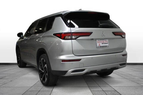 2022 Mitsubishi Outlander SE