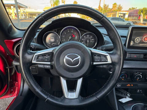 2017 Mazda MX-5 Miata RF Club