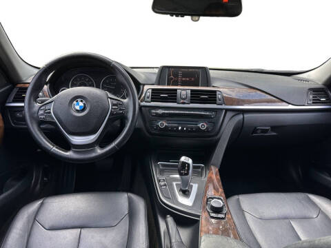 2014 BMW 3 Series 328i