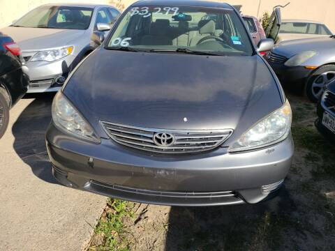 2006 Toyota Camry for sale at UGWONALI MOTORS in Dallas TX