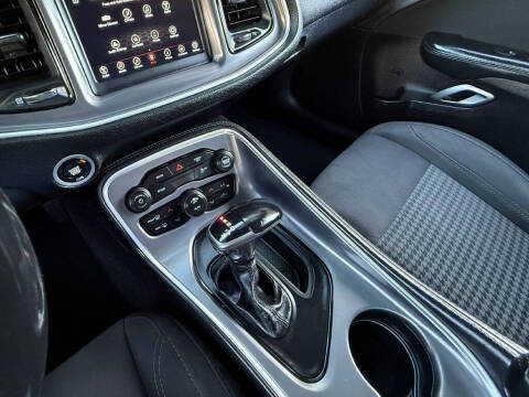 2020 Dodge Challenger SXT