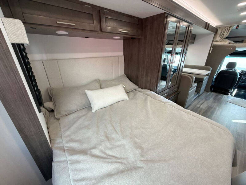 2024 Mercedes-Benz Sprinter