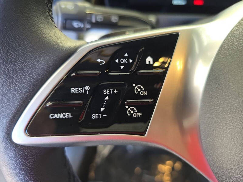 2025 Mercedes-Benz GLB GLB 250