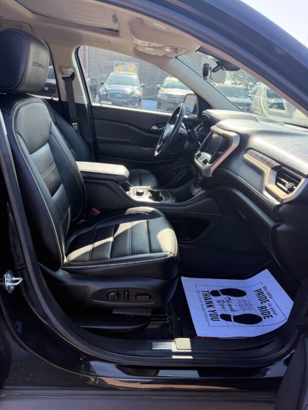 2021 GMC Acadia Denali