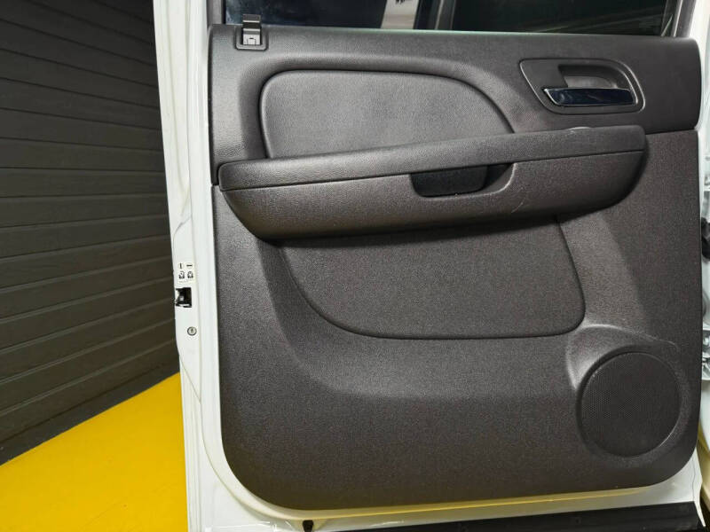 2011 Chevrolet Avalanche LT