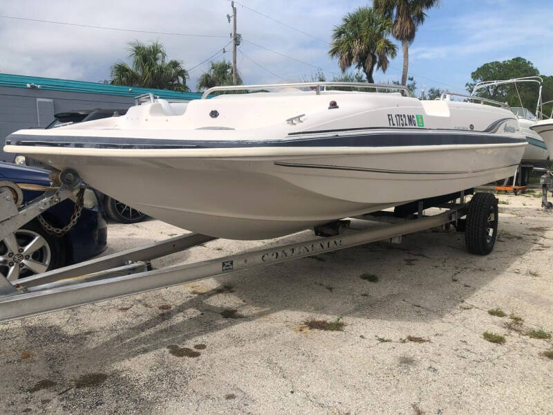 2002 Hurricane FUN DECK 207