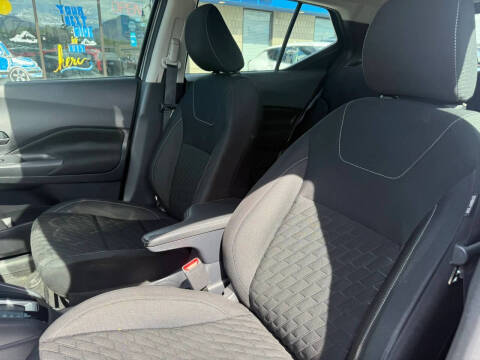 2021 Nissan Kicks S