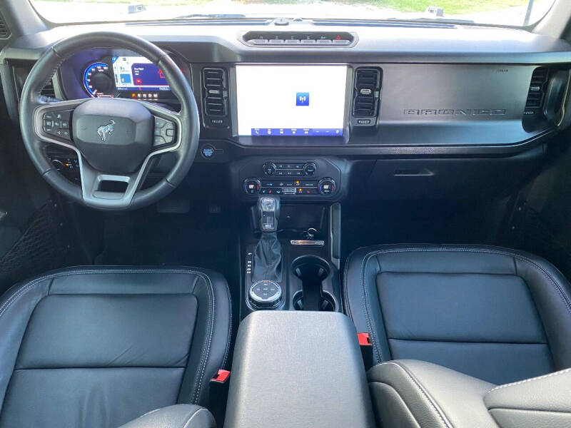 2021 Ford Bronco First Edition Advanced