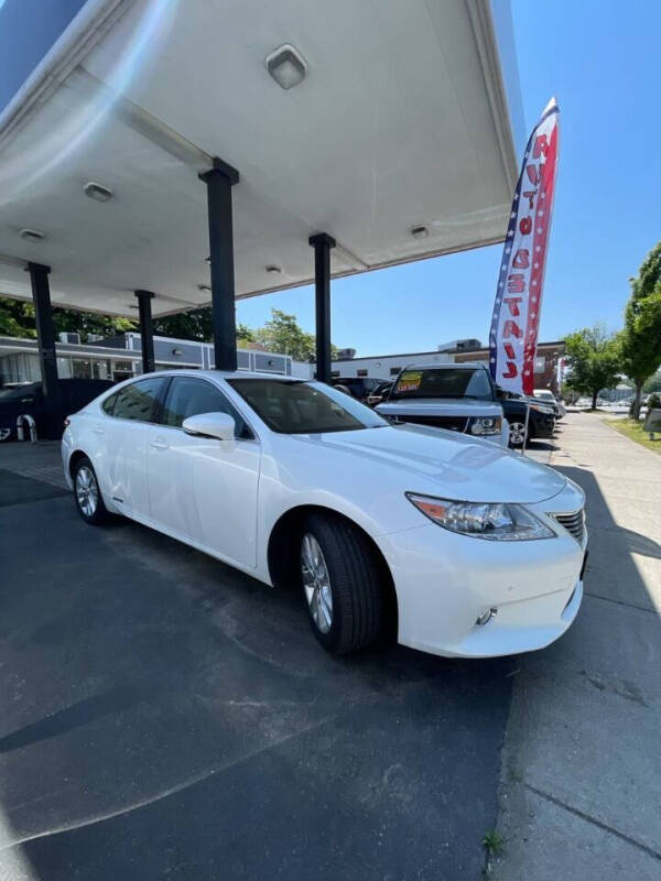2013 Lexus ES 300h