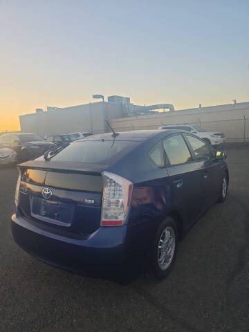 2010 Toyota Prius III