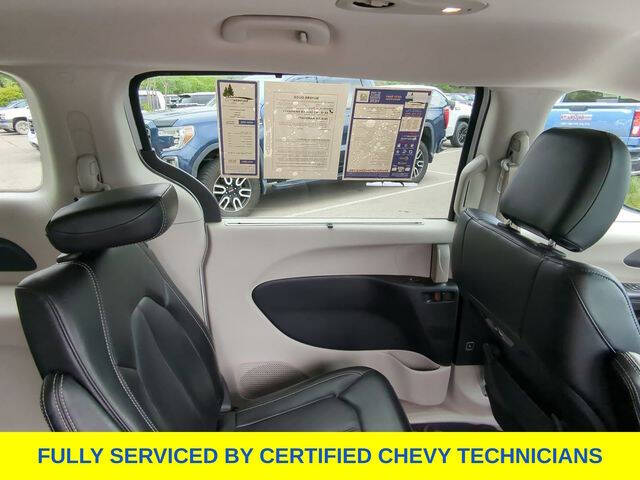 2023 Chrysler Pacifica Touring L