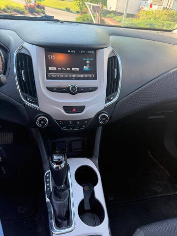 2017 Chevrolet Cruze LS Auto