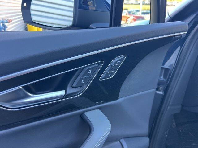 2025 Audi Q7 quattro Premium Plus 45 TFSI