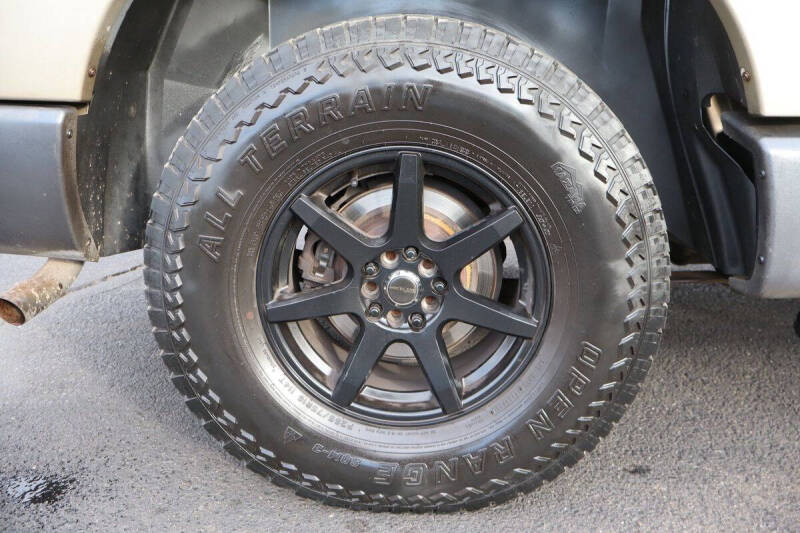 2003 Ford Explorer Sport Trac XLS