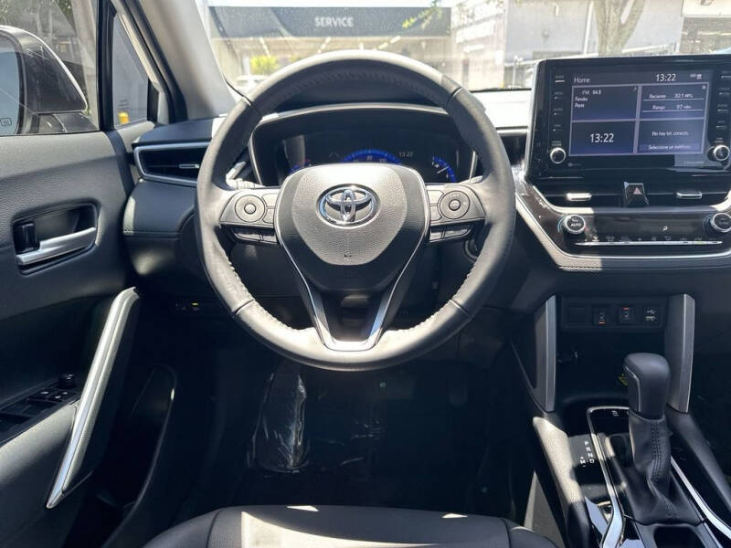2022 Toyota Corolla Cross XLE