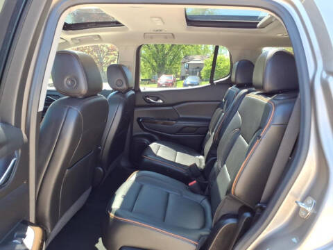 2023 GMC Acadia AT4