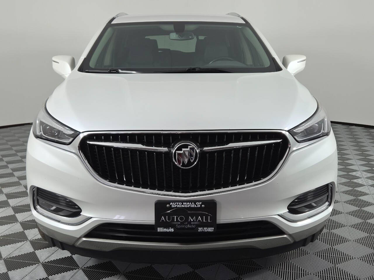 White 2020 Buick Enclave Essence Essence 4dr Crossover 2