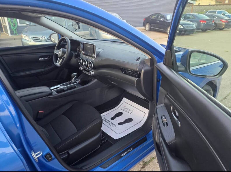 2025 Nissan Sentra SV