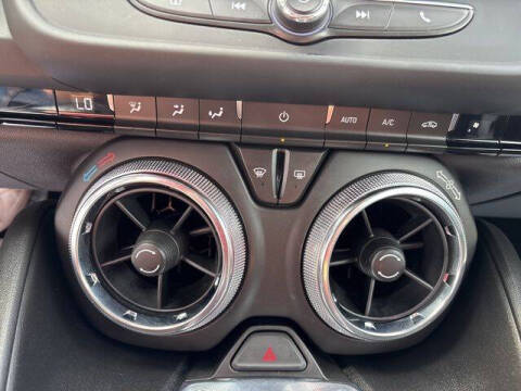 2023 Chevrolet Camaro LT1