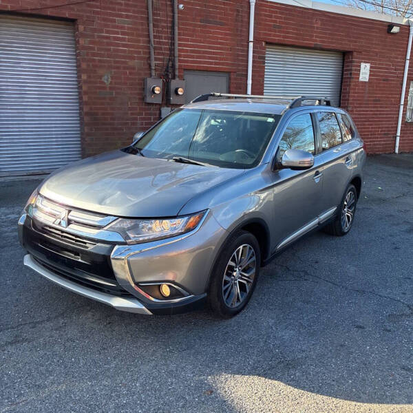 2018 Mitsubishi Outlander SE