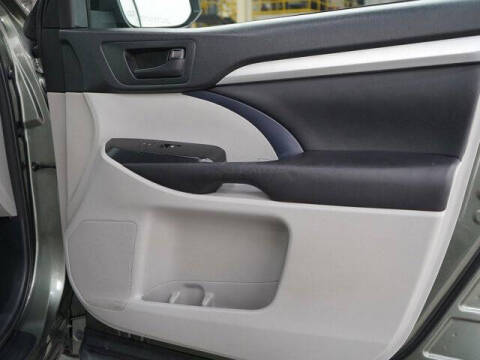 2017 Toyota Highlander LE Plus