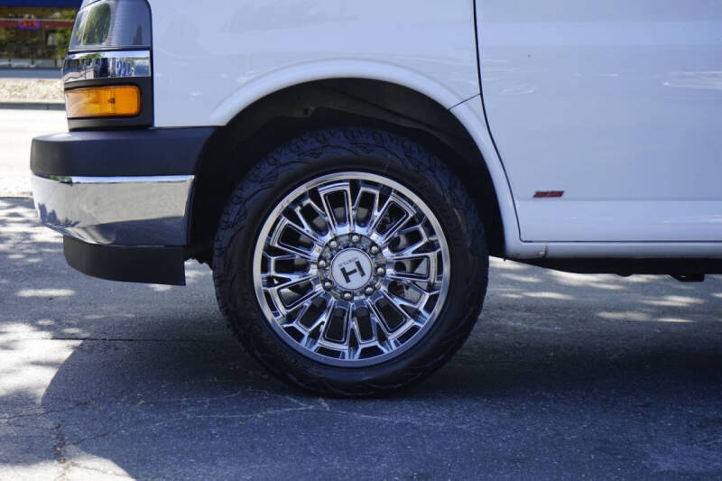 2021 Chevrolet Express 2500