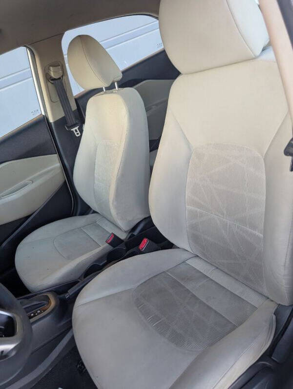 2013 Kia Rio 5-Door LX