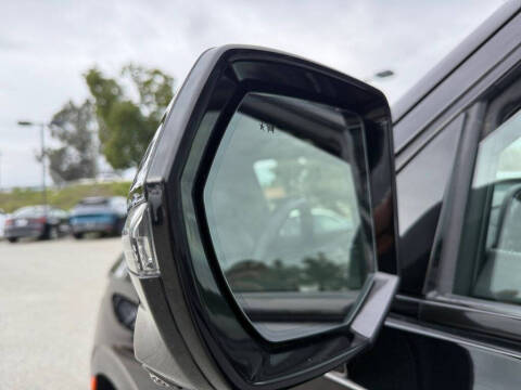 2023 Cadillac Escalade Sport