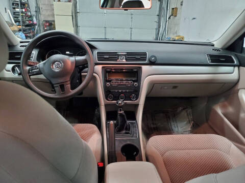 2015 Volkswagen Passat 1.8T S