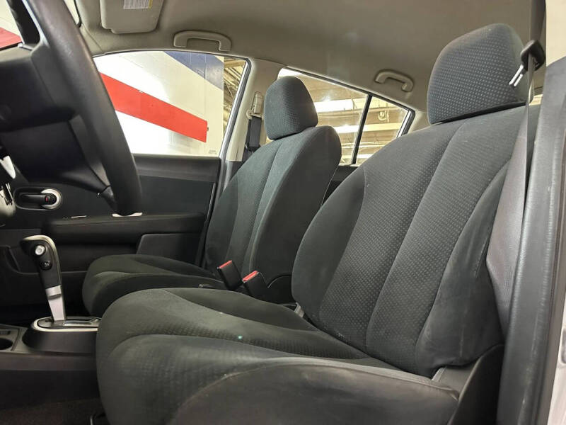 2011 Nissan Versa 1.8 S