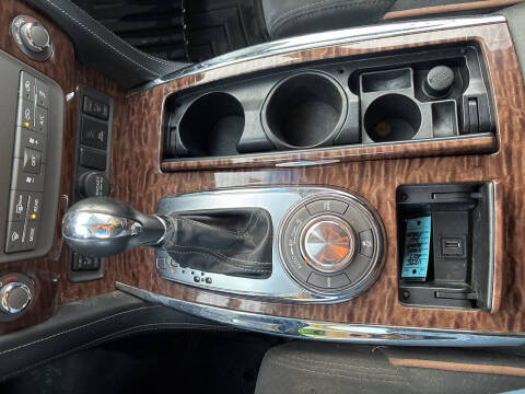 2017 Nissan Armada SV