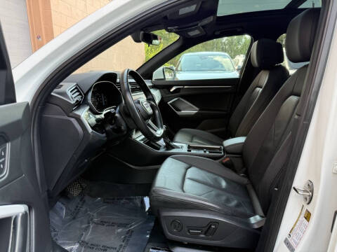 2020 Audi Q3 quattro Premium 45 TFSI