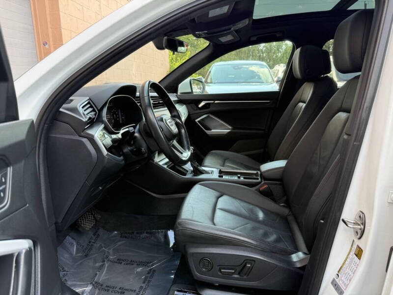 2020 Audi Q3 quattro Premium 45 TFSI