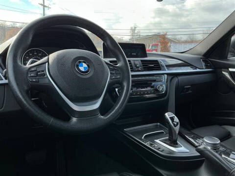 2017 BMW 3 Series 330i xDrive