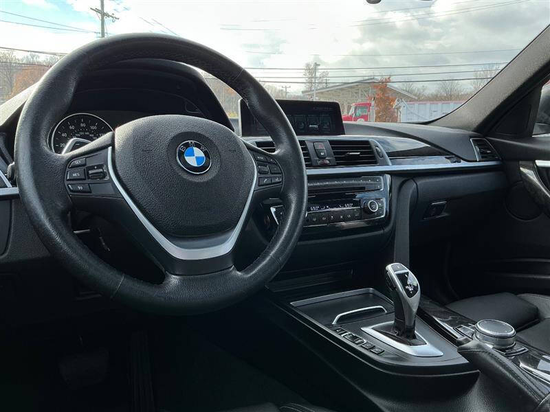 2017 BMW 3 Series 330i xDrive