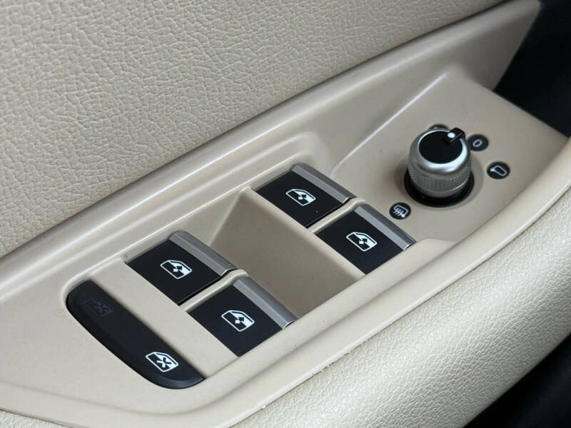 2017 Audi A4 2.0T quattro Premium