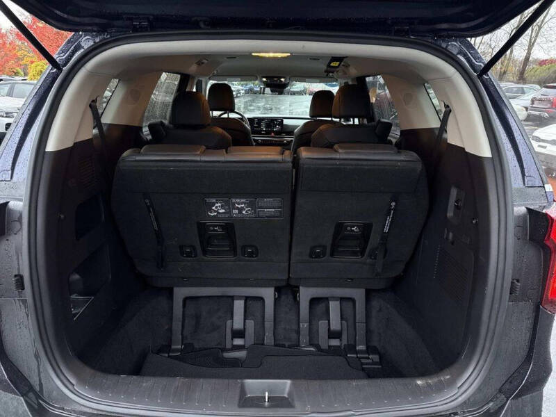 2025 Kia Carnival LXS