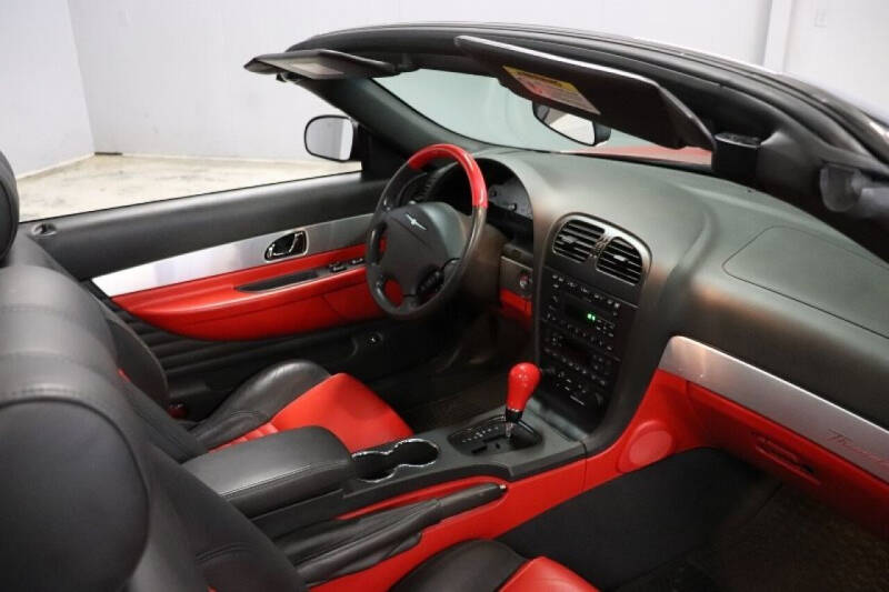 2002 Ford Thunderbird