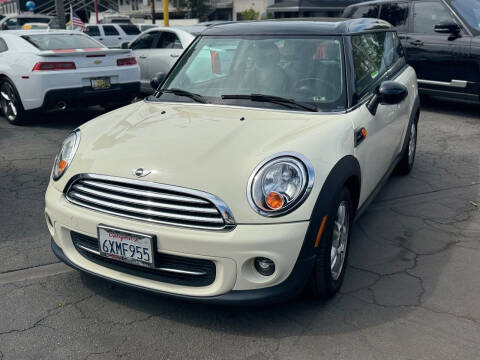 2013 MINI Clubman Cooper