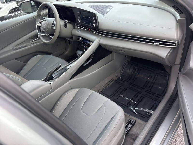 2022 Hyundai Elantra