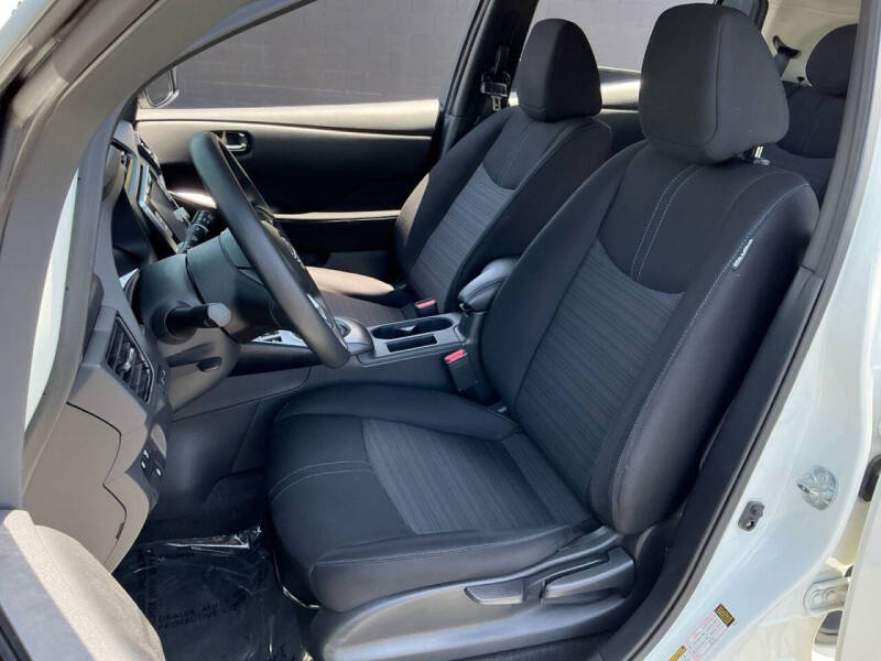 2025 Nissan LEAF S